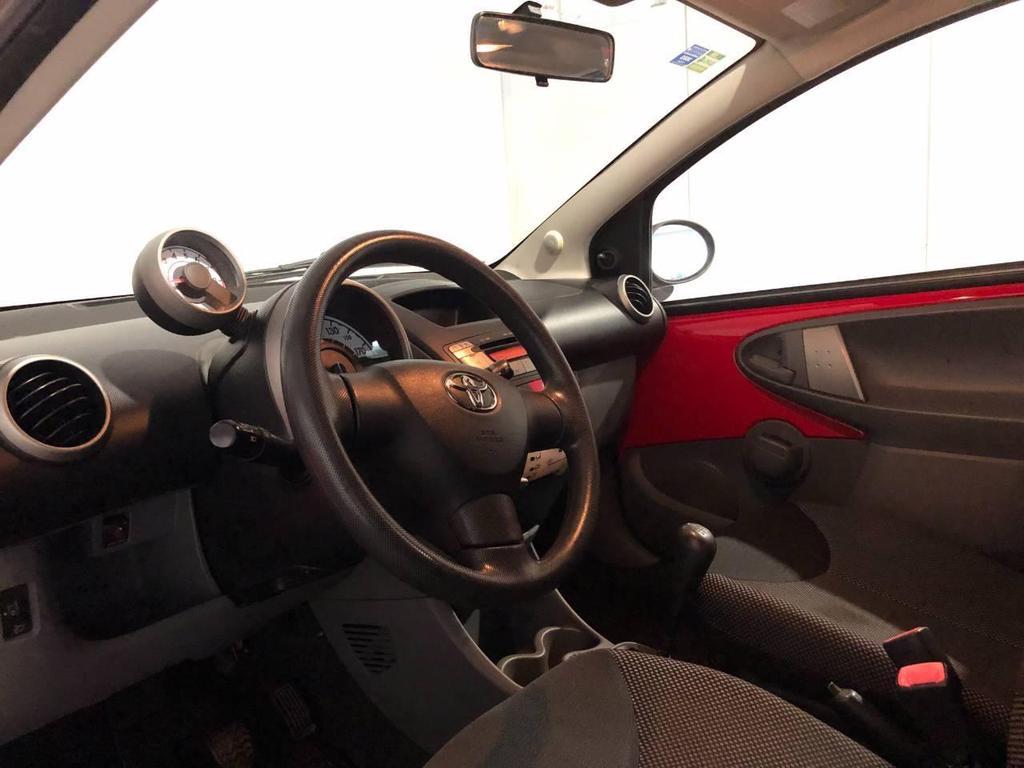 Toyota Aygo 5 Porte 1.0 VVT-i Sol