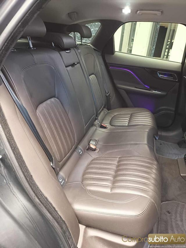 JAGUAR F-Pace 2.0 D 180 CV AWD aut. Portfolio