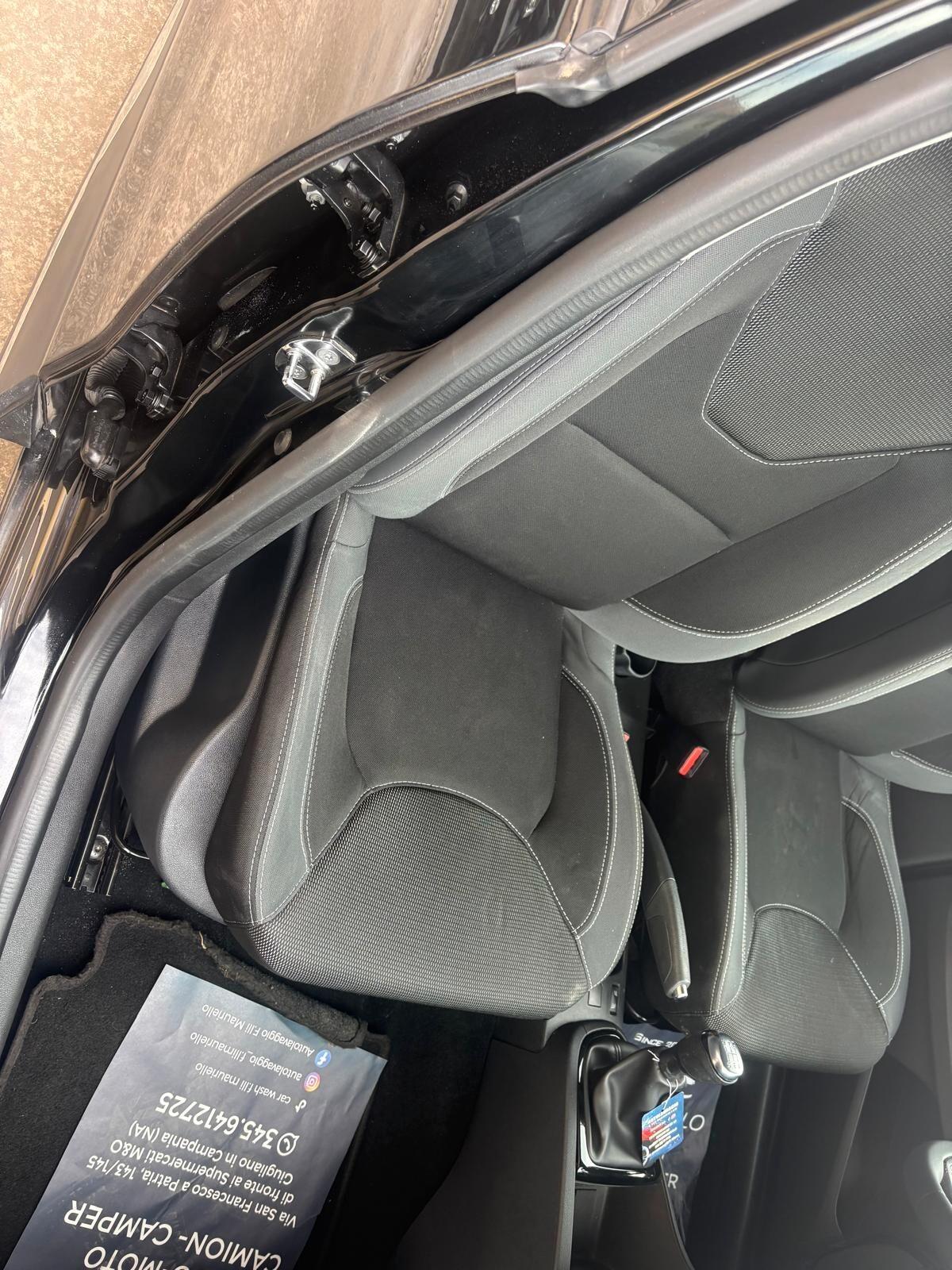 Renault Clio TCe 12V 75 CV 5 porte Business