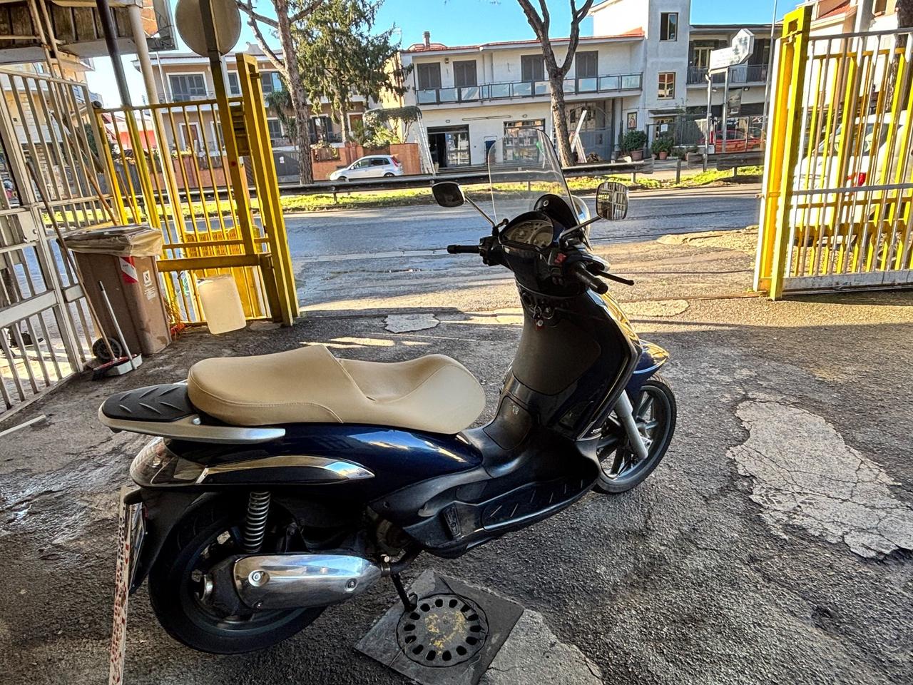 Piaggio Beverly Tourer 300