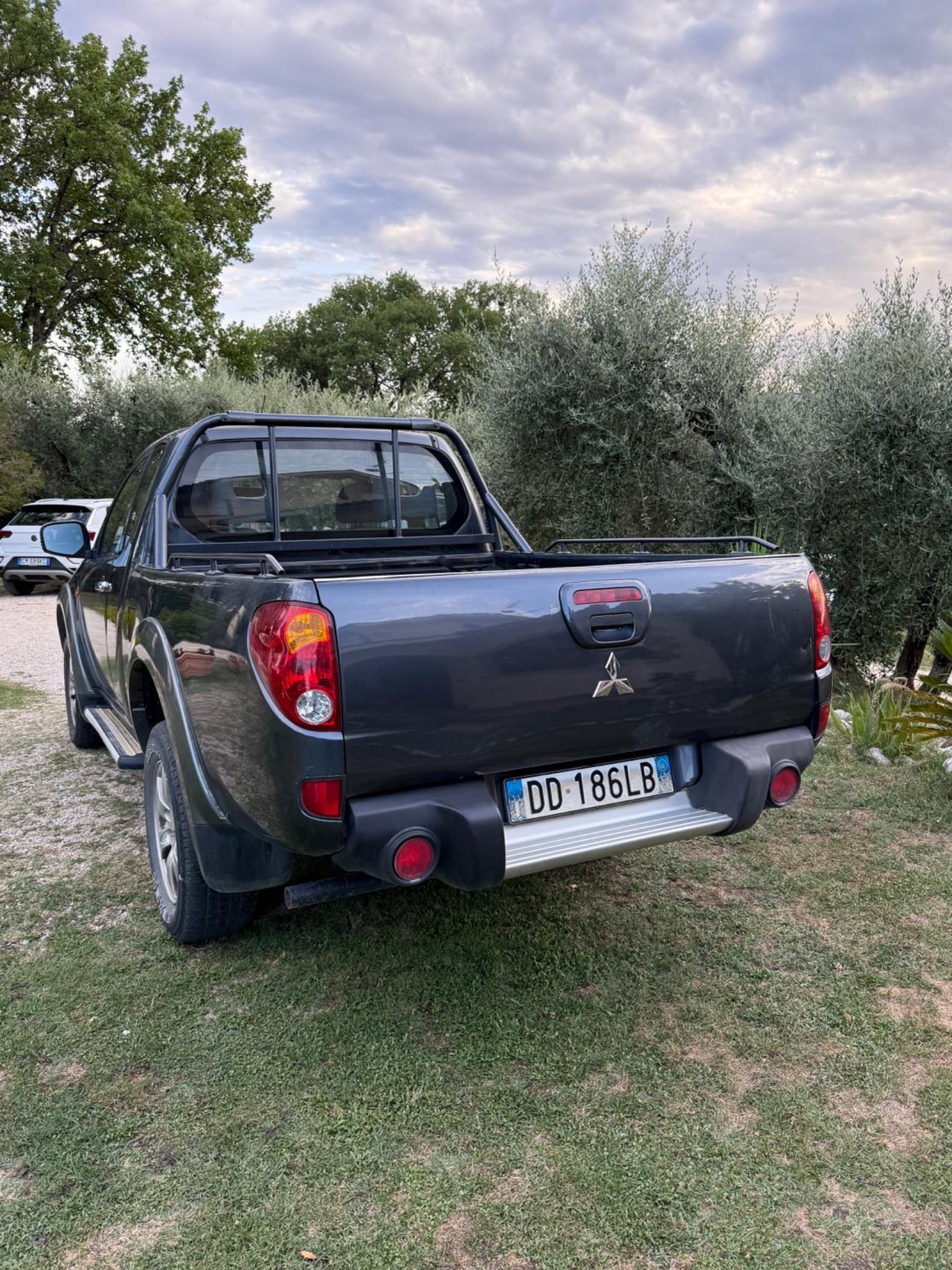 Mitsubishi L200 2.5 DI-D/136CV Single Cab Inform