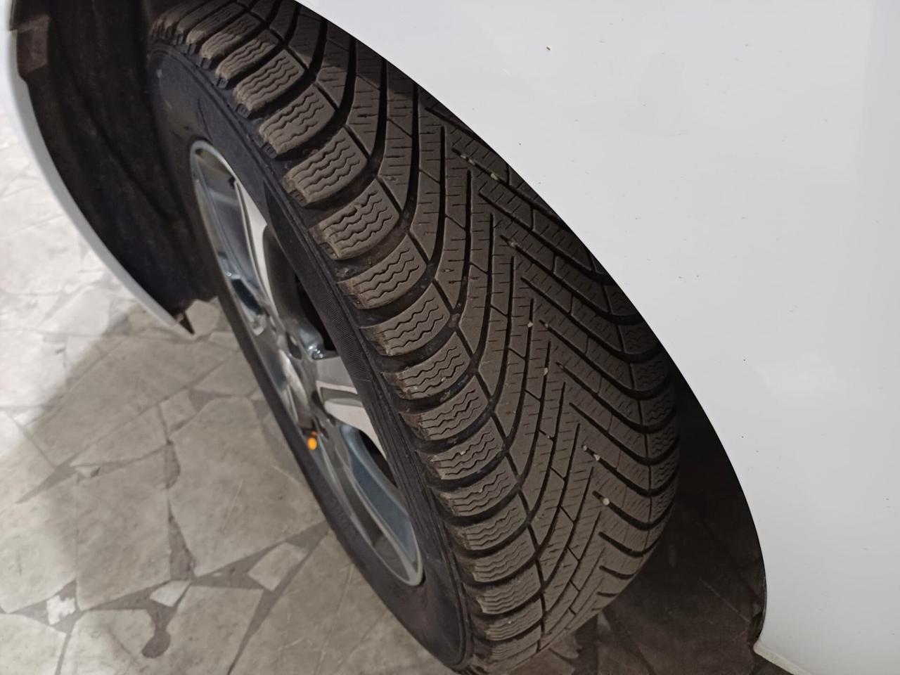 Hyundai iX20 GPL DI SERIE Pari al nuovo - 2018