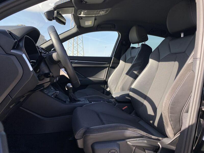 Audi Q3 SPB S line interno ed esterno 2.0 TDI 150CV S-Tronic 35