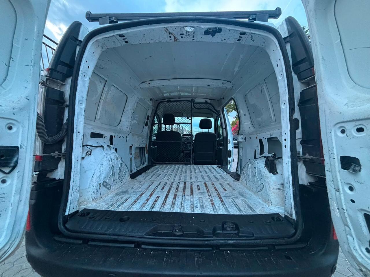 Renault Kangoo Maxi 1.5 dCi 90 CV Diesel – 2015 – 214.000 km