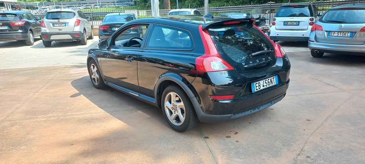 Volvo C30 coupe'