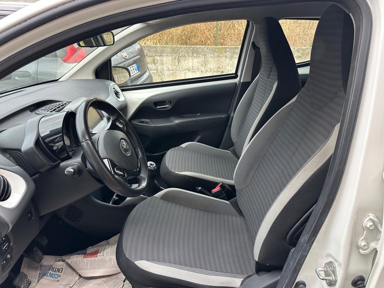 Toyota Aygo 1.0 VVT-i 69 CV 5 porte