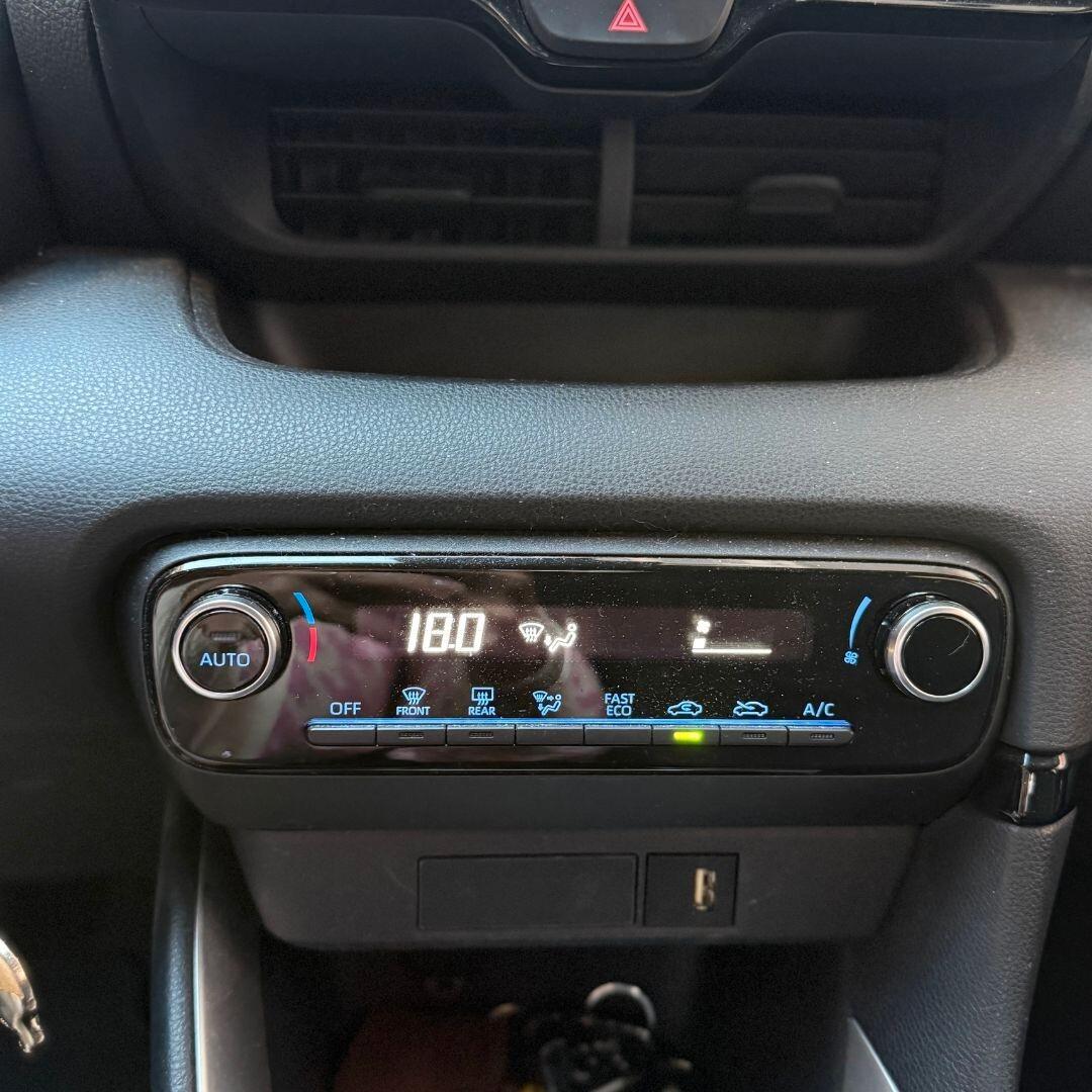 Toyota Yaris 1.5 Hybrid **GARANZIA TOYOTA**