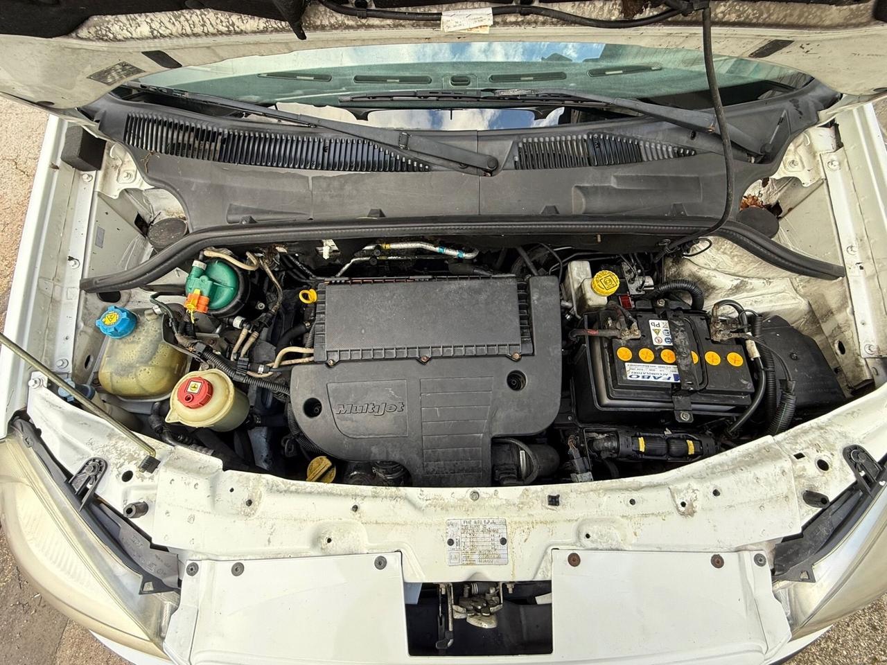 Furgone Fiat Doblò cargo 1.3 MJT neopatentati