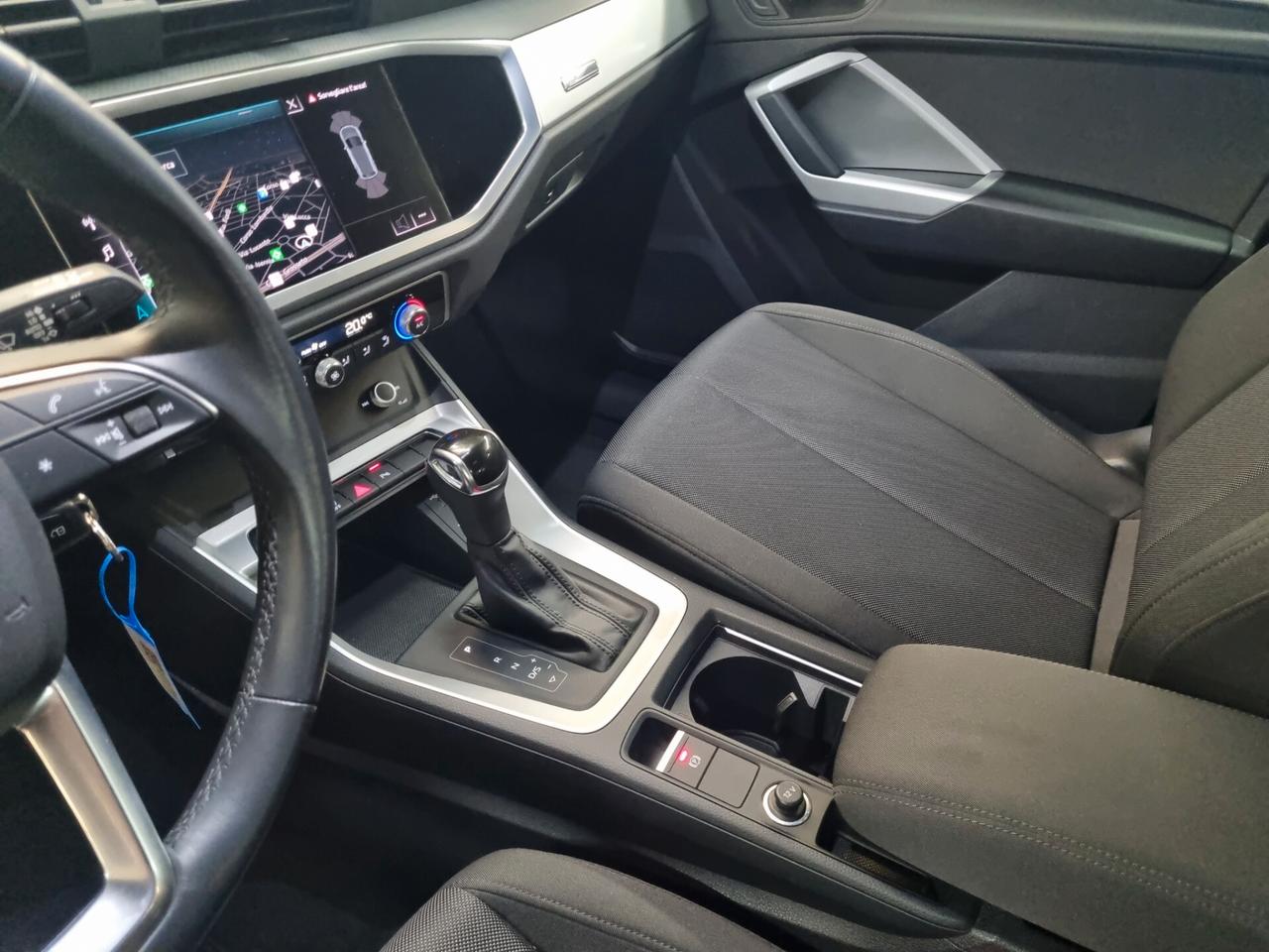 Audi Q3 35 TDI S tronic Business