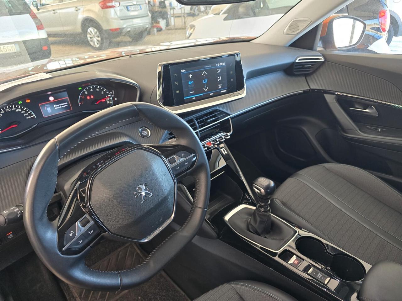 Peugeot 2008 PureTech 130 S&S GT - PARI AL NUOVO -