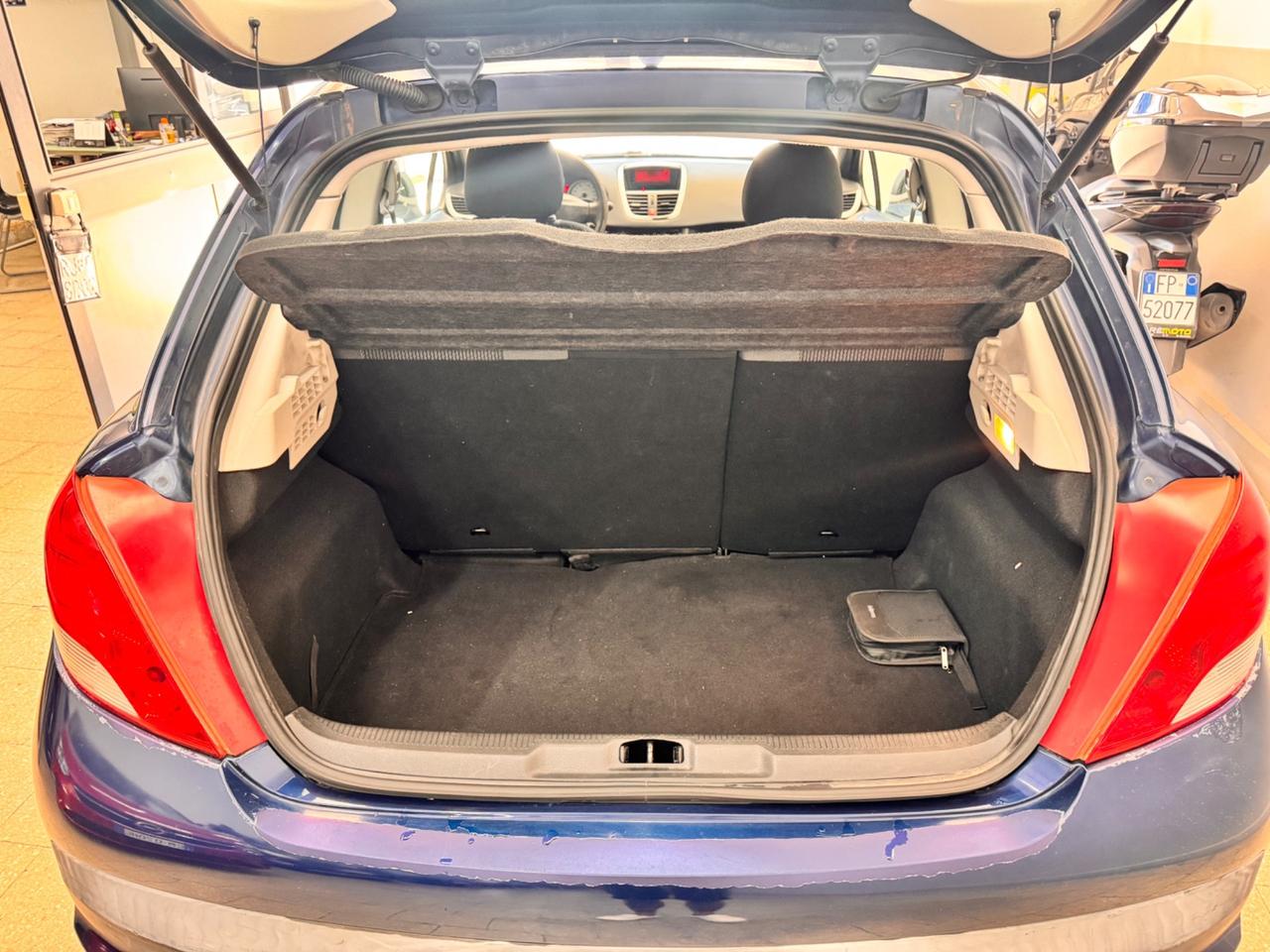 Peugeot 207 1.4 73 Cv 3P. Benz/Gpl - 2009