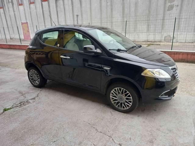LANCIA Ypsilon 0.9 85 CV 5 porte Metano Ecochic Gold NEOPATENTAT
