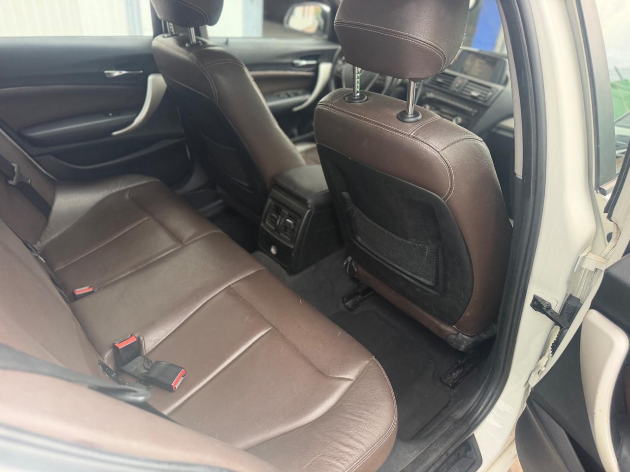 Bmw 118 5p. Sport 2015 interni pelle