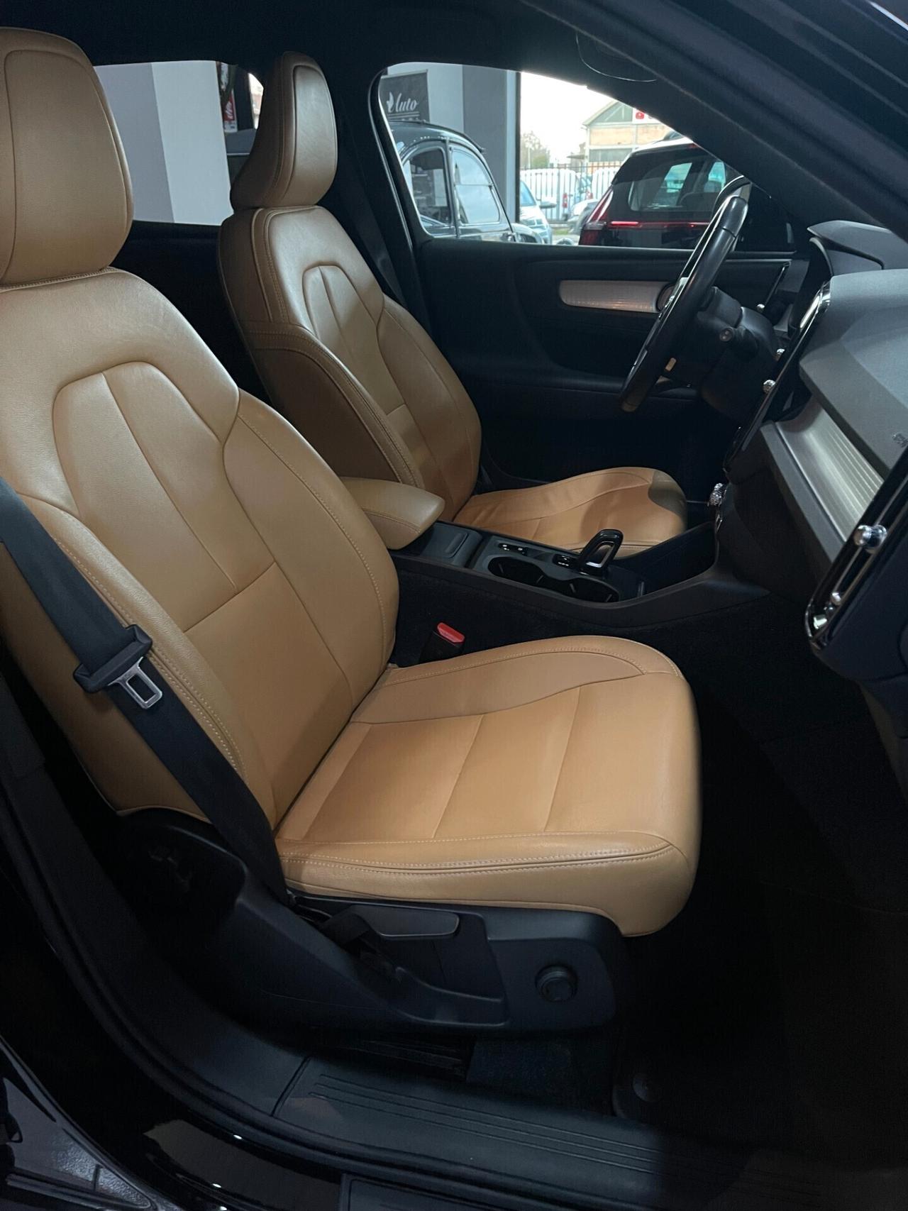 PROMO - Volvo XC40 D3 Geartronic R-design - IVA ESPOSTA