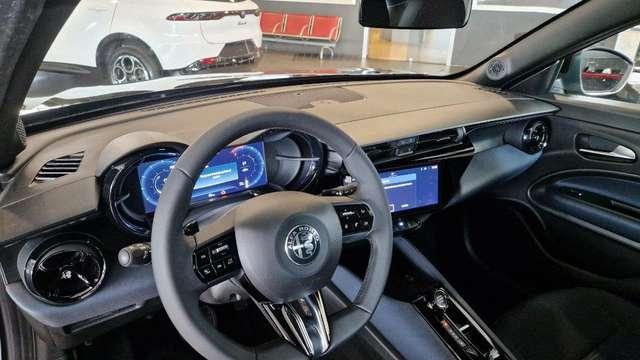 Alfa Romeo Junior 1.2 145 CV Hybrid eDCT6