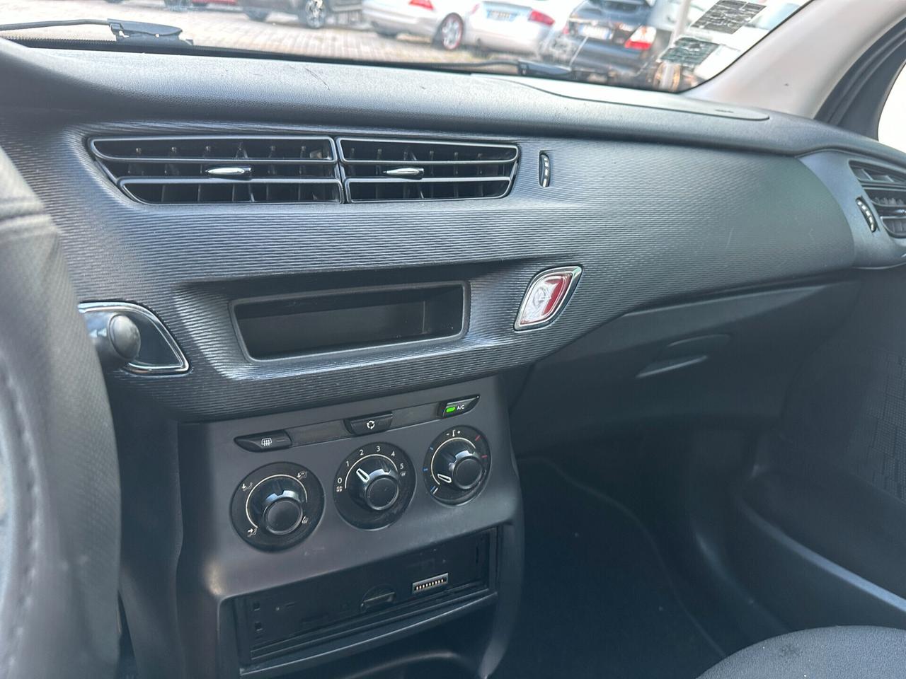 Citroen C3 1.4 HDi 70CV FAP Van Attraction