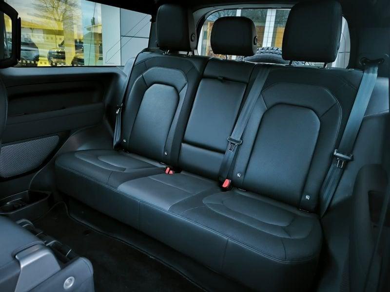 Land Rover Defender 90 3.0D I6 250CV X-Dynamic S