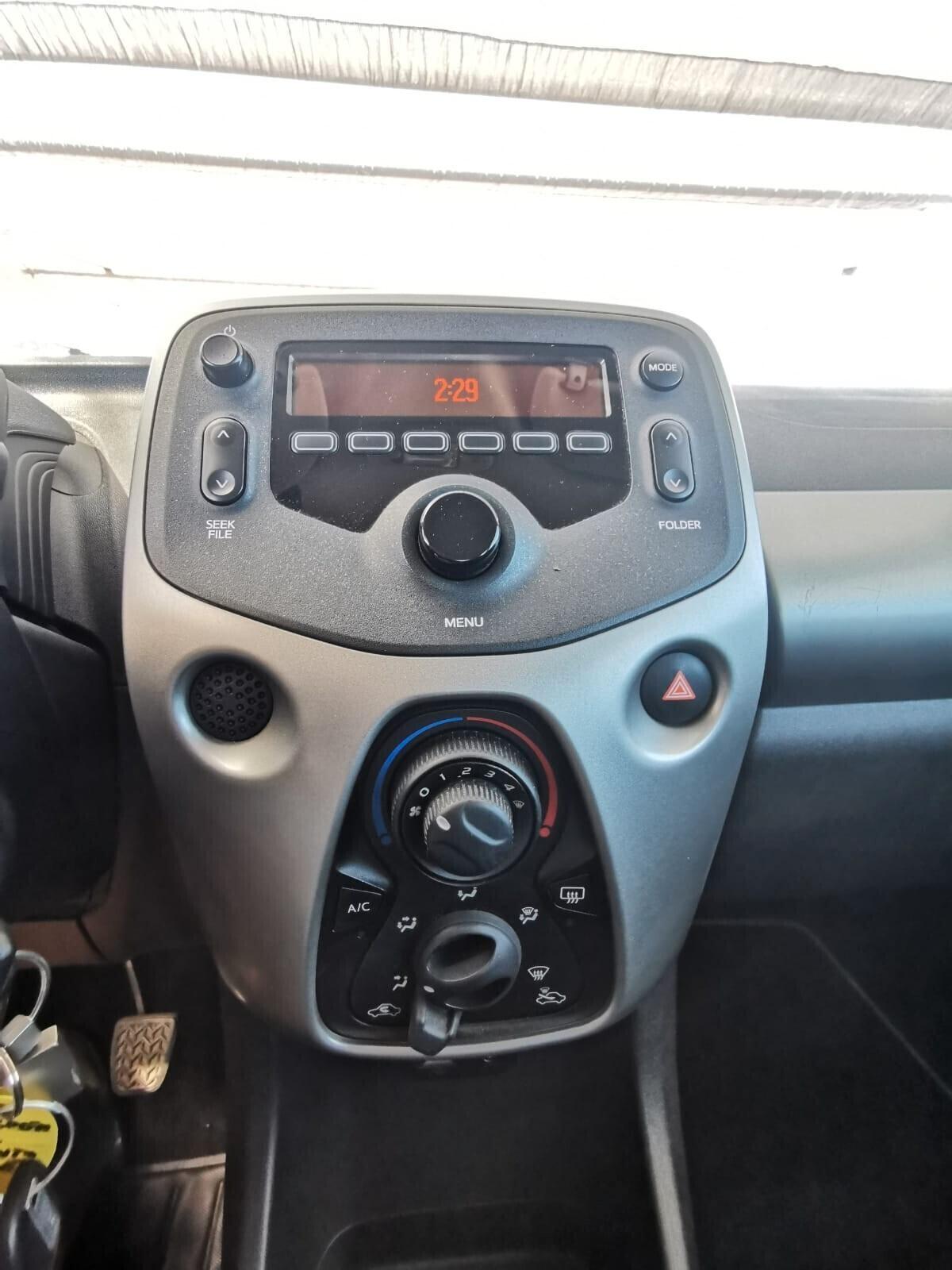 Citroen C1 VTi 68 5 porte Feel - 2016
