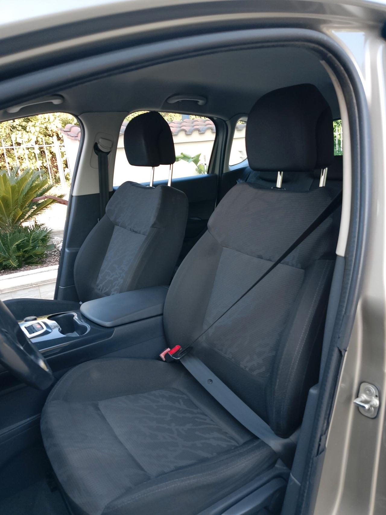 Peugeot 3008 1.6 HDi 110CV Premium