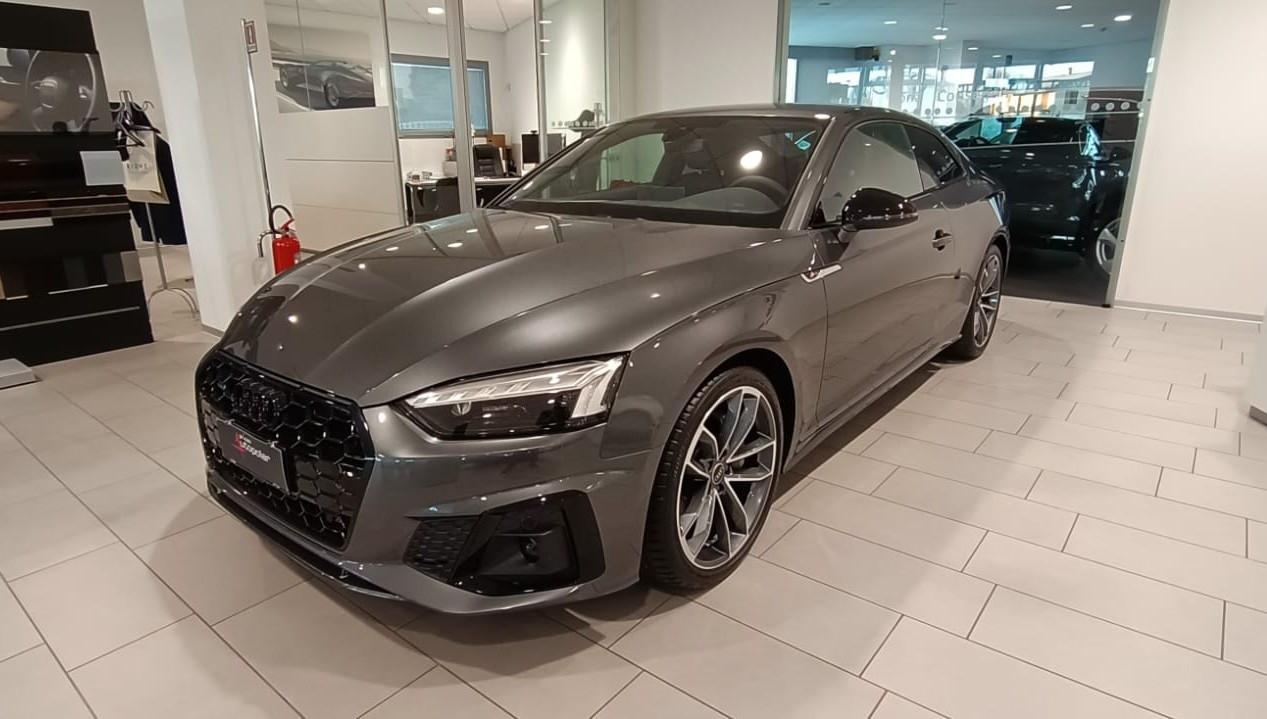 AUDI A5 COUPE' 40 TFSI QUATTRO S TRONIC S-LINE