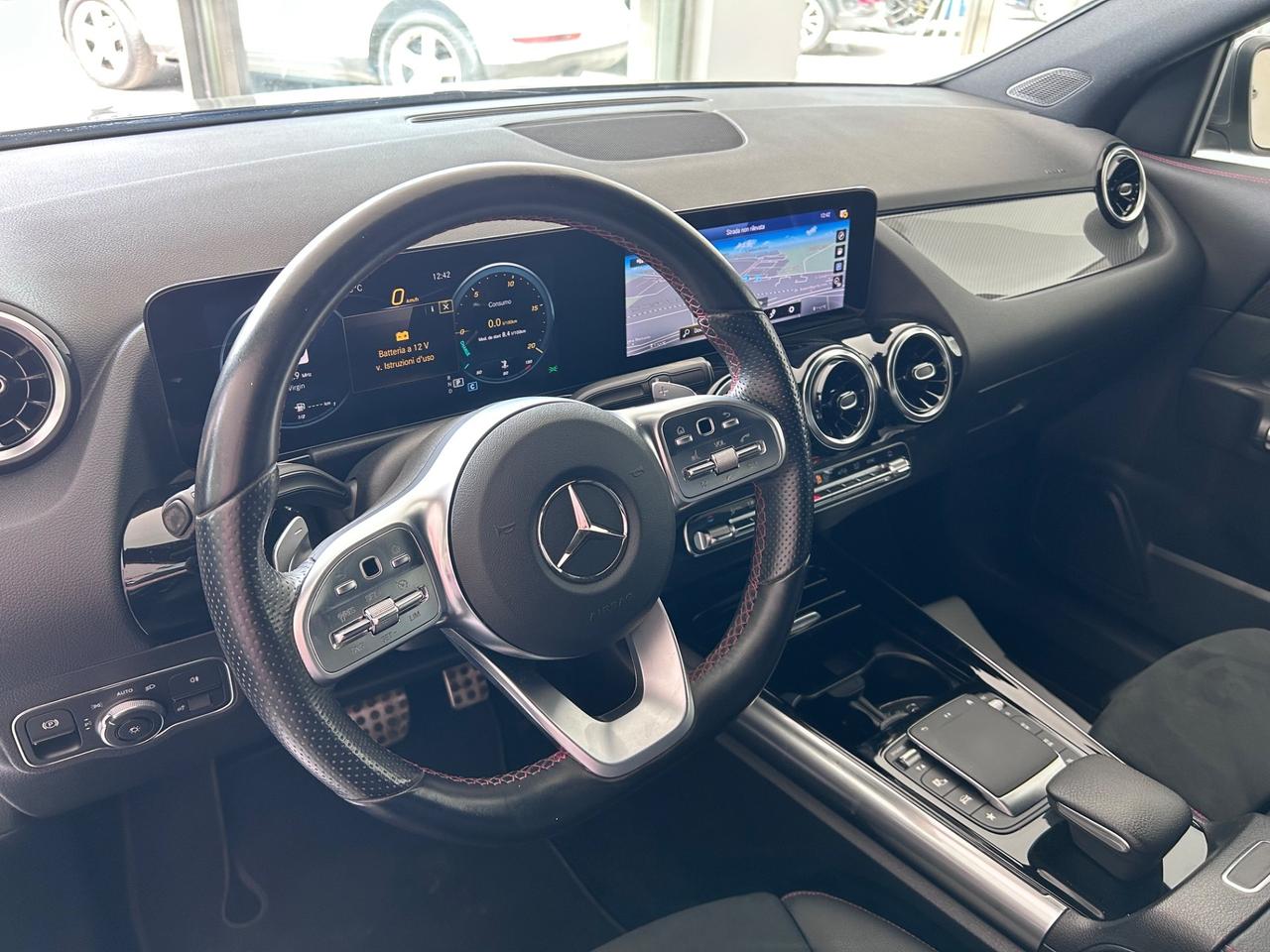 MERCEDES-BENZ GLA 200 d Automatic Premium