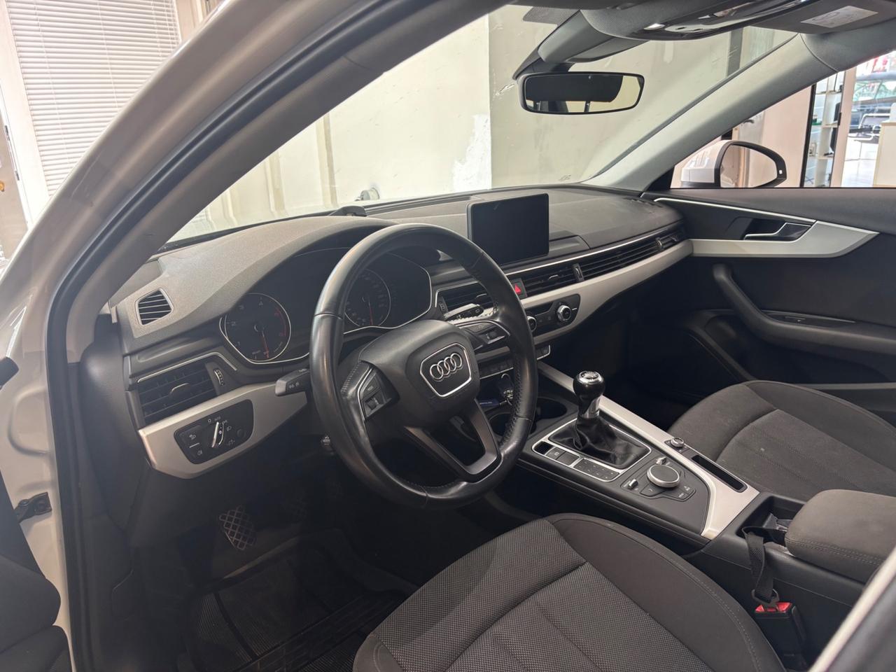 Audi A4 Avant 2.0 TDI 150 CV Business Sport