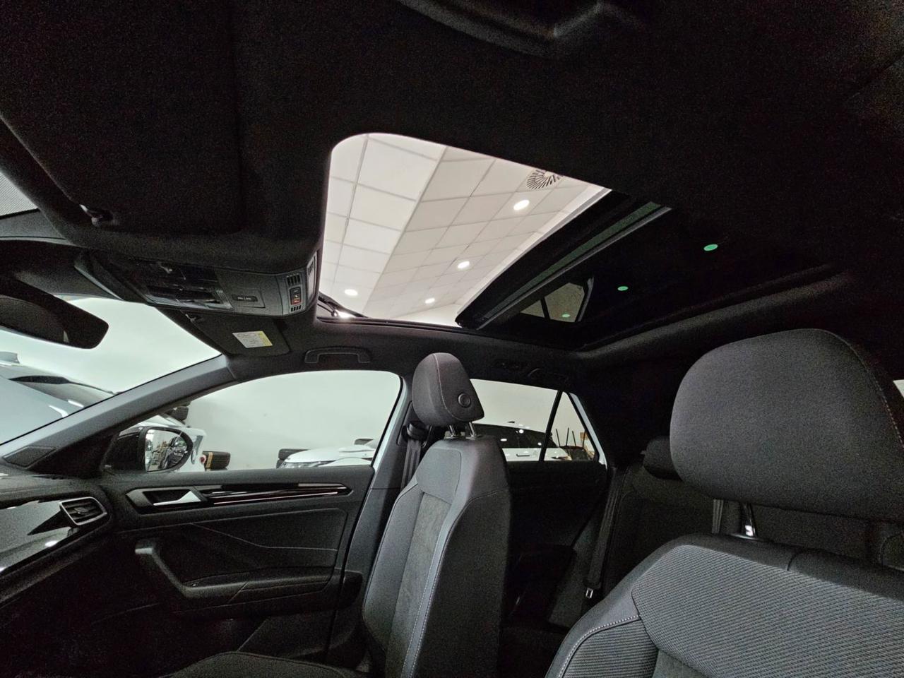 Volkswagen T-Roc 2.0 R-Line DSG Tetto R Line Cam Full Led r line