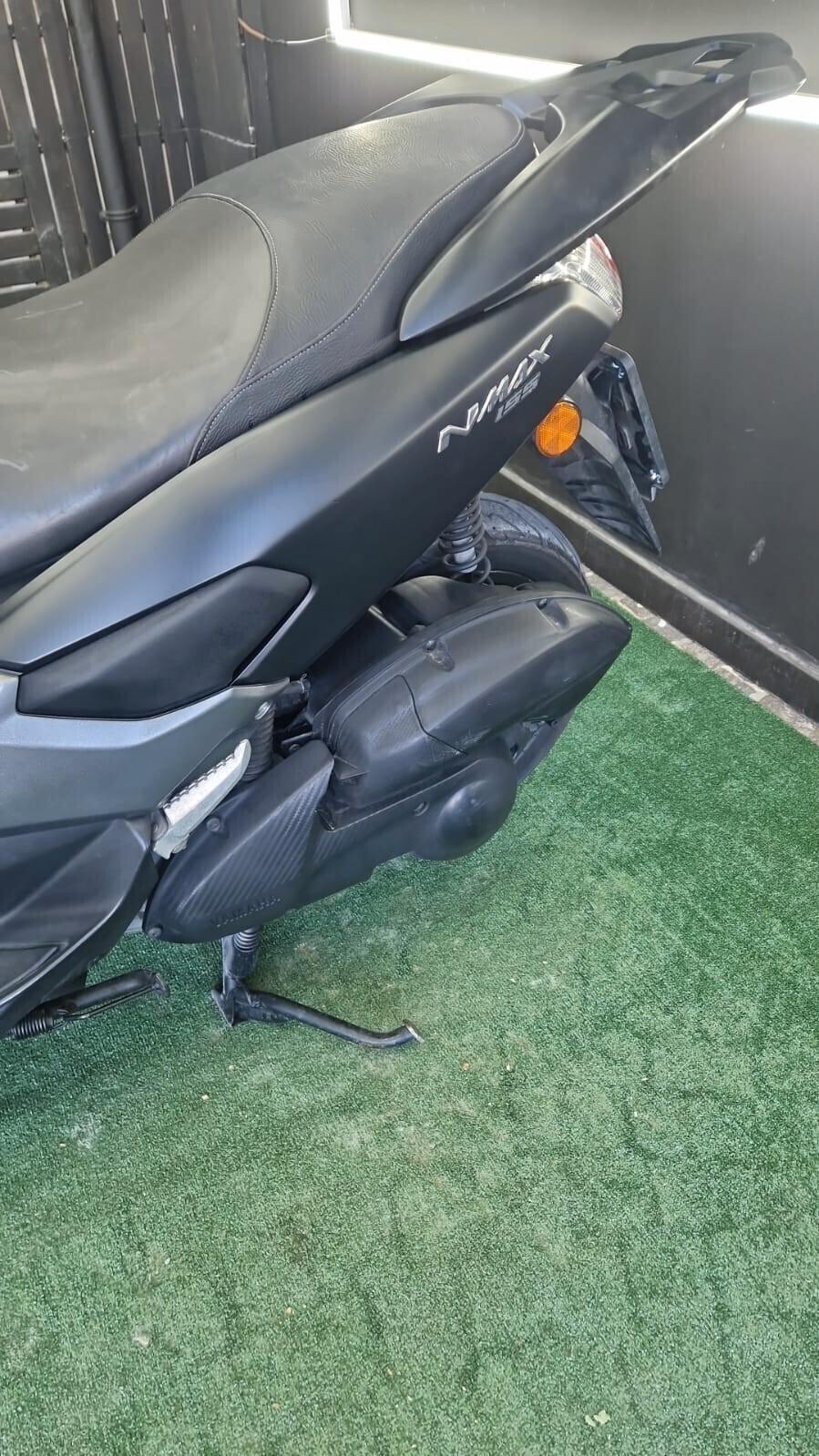 Yamaha Nmax 155 BASE
