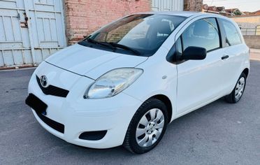 Toyota Yaris 1.0 5 porte