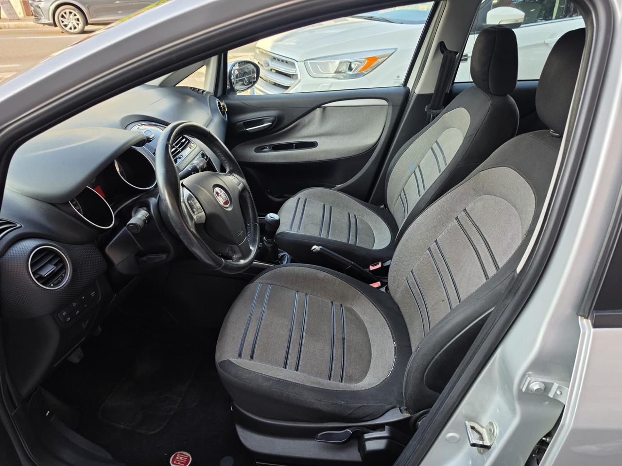 FIAT PUNTO 1.3 MJTD 95CV 2010 LOUNGE
