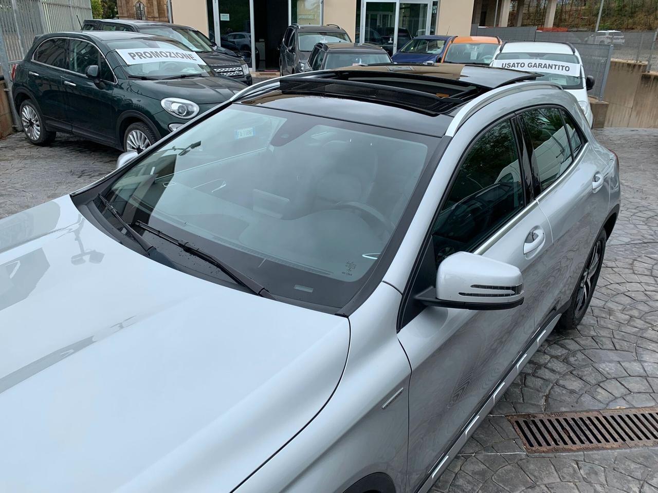 Mercedes-benz GLA 200d 4Matic Premium - !! TETTO !!