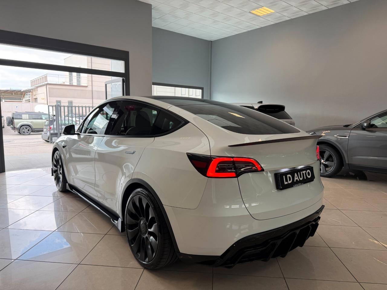 Tesla Model Y Long Range AWD