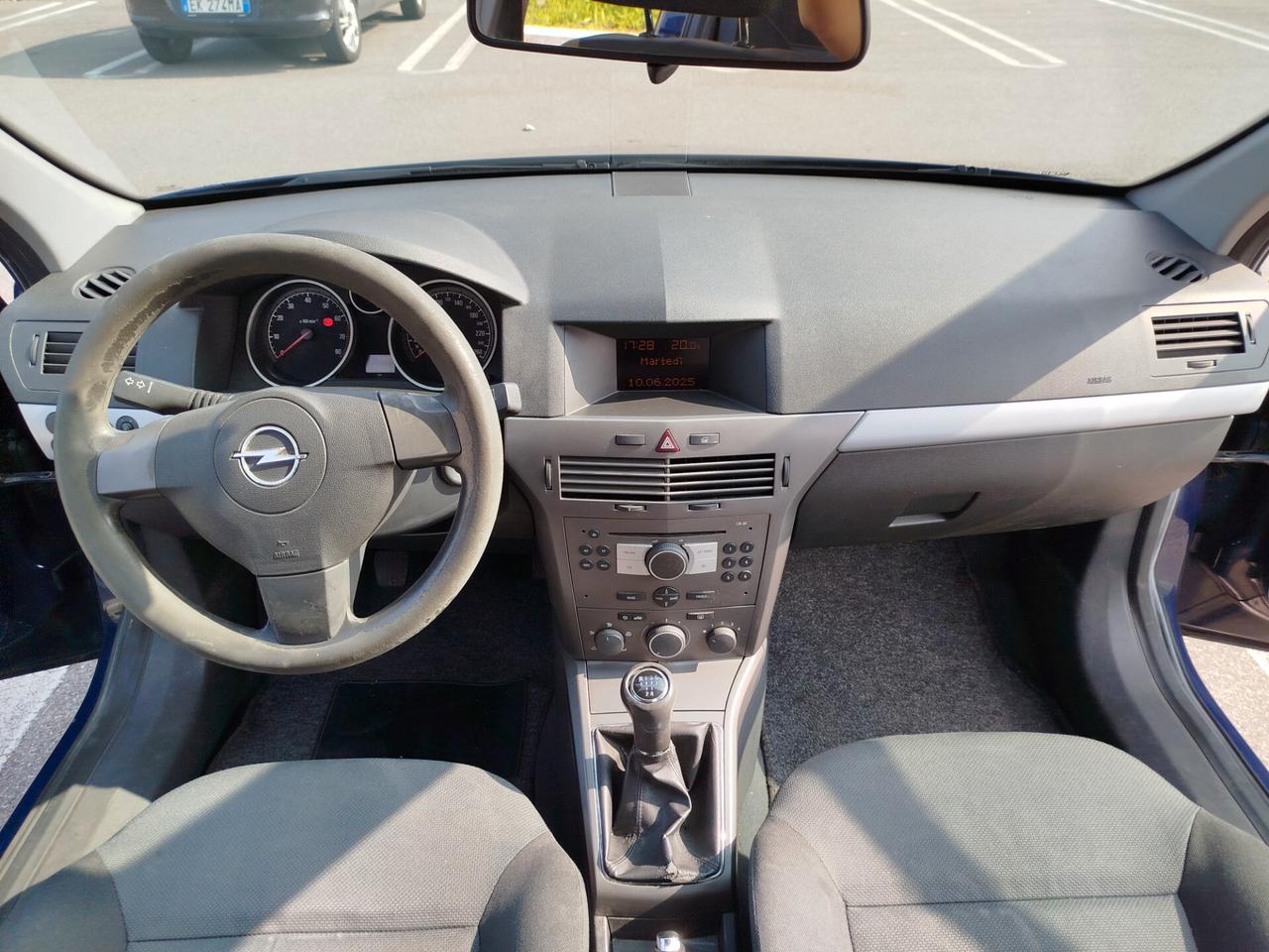 Opel Astra 1.4 BENZINA 90cv / 179.000km / Neopat.