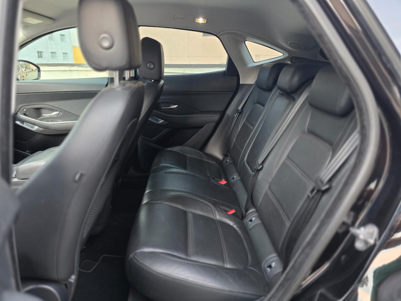 Jaguar E-Pace 2.0D 150 CV AWD aut. R-Dynamic HSE