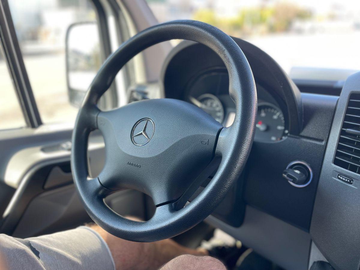 MERCEDES-BENZ SPRINTER 214CDI