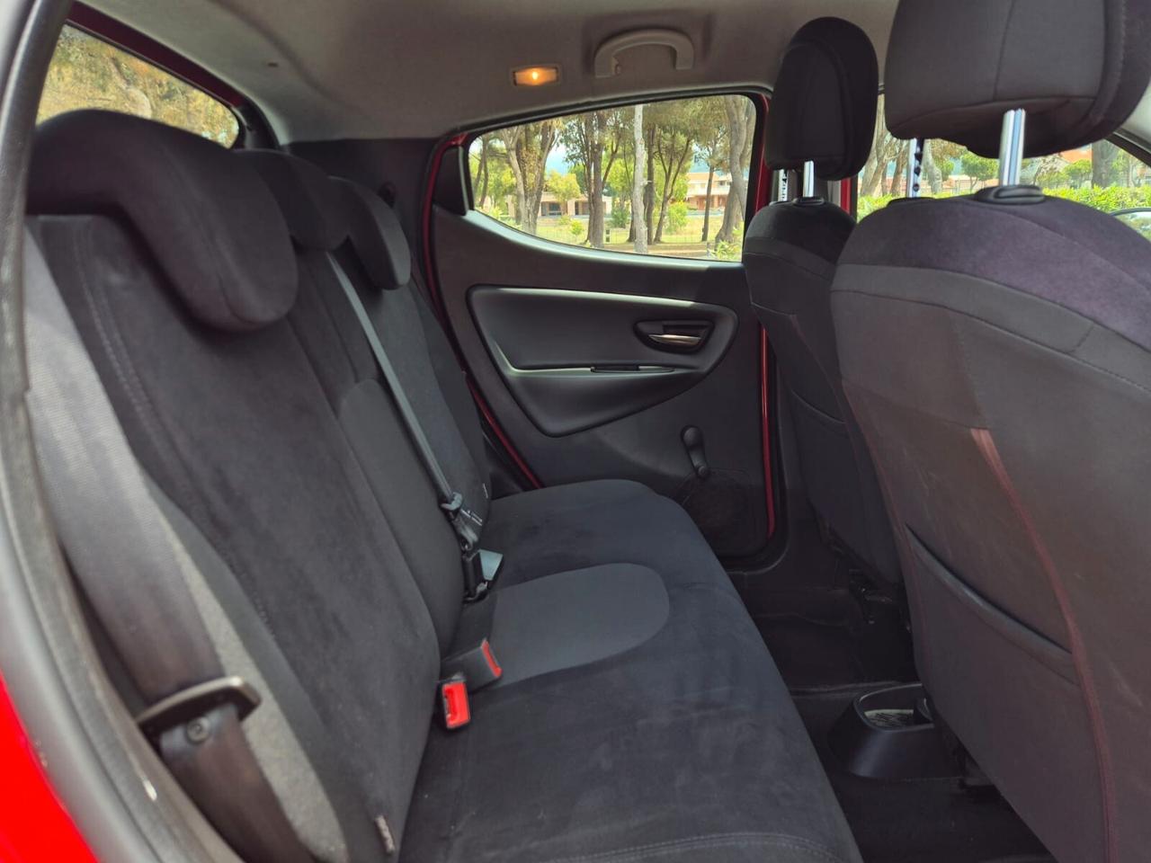 Lancia Ypsilon 1.3 MJT 16V 95 CV 5 porte S&S Gold