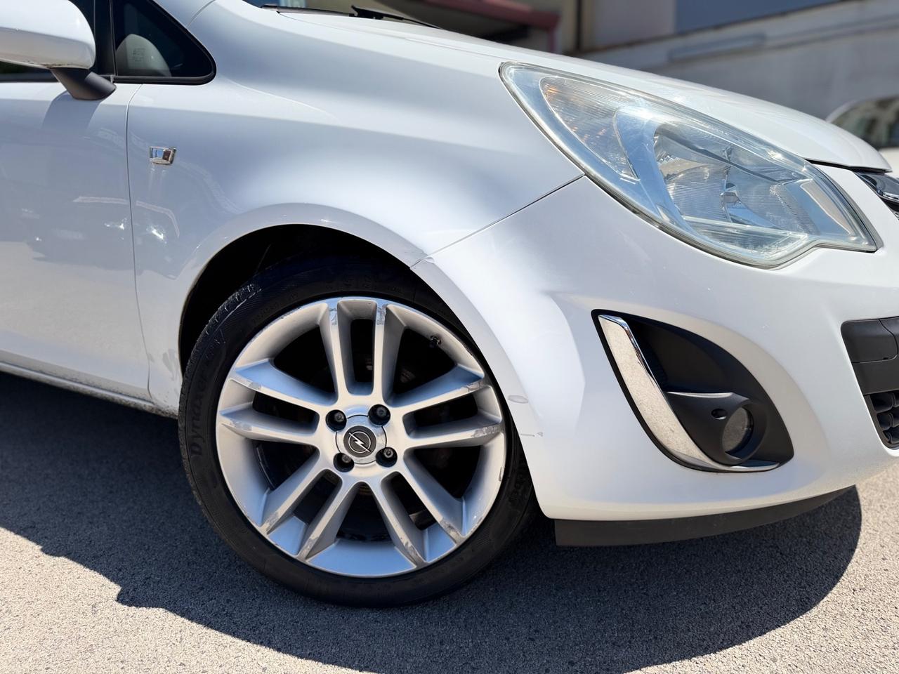 Opel Corsa 1.3 MJJET 95 CV B-COLOR PERFETTA