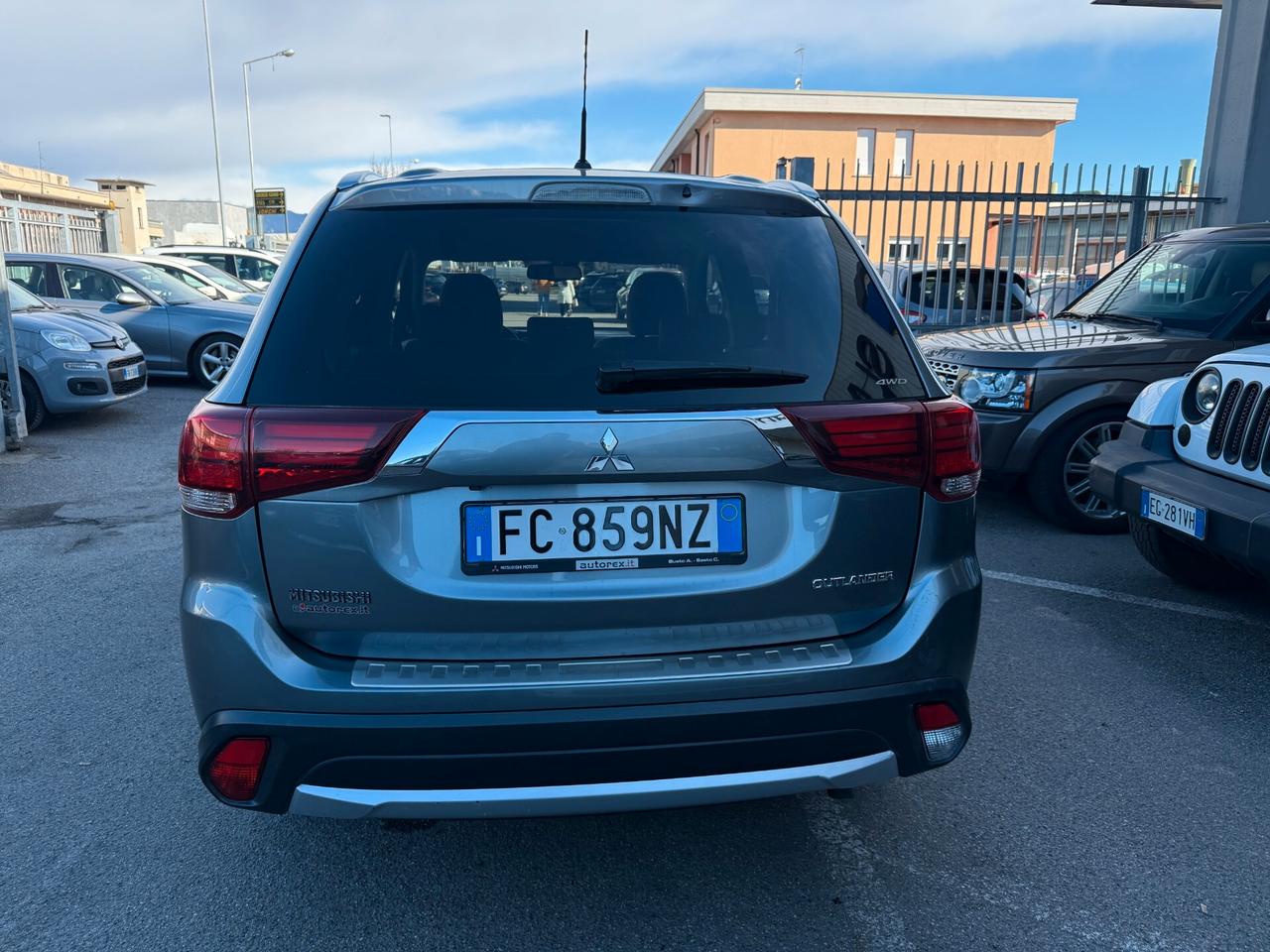 Mitsubishi Outlander 2.2 Plus awd 7 POSTI i auto