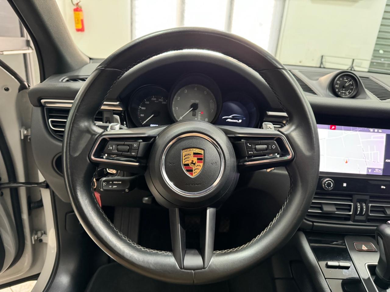 Porsche Macan S