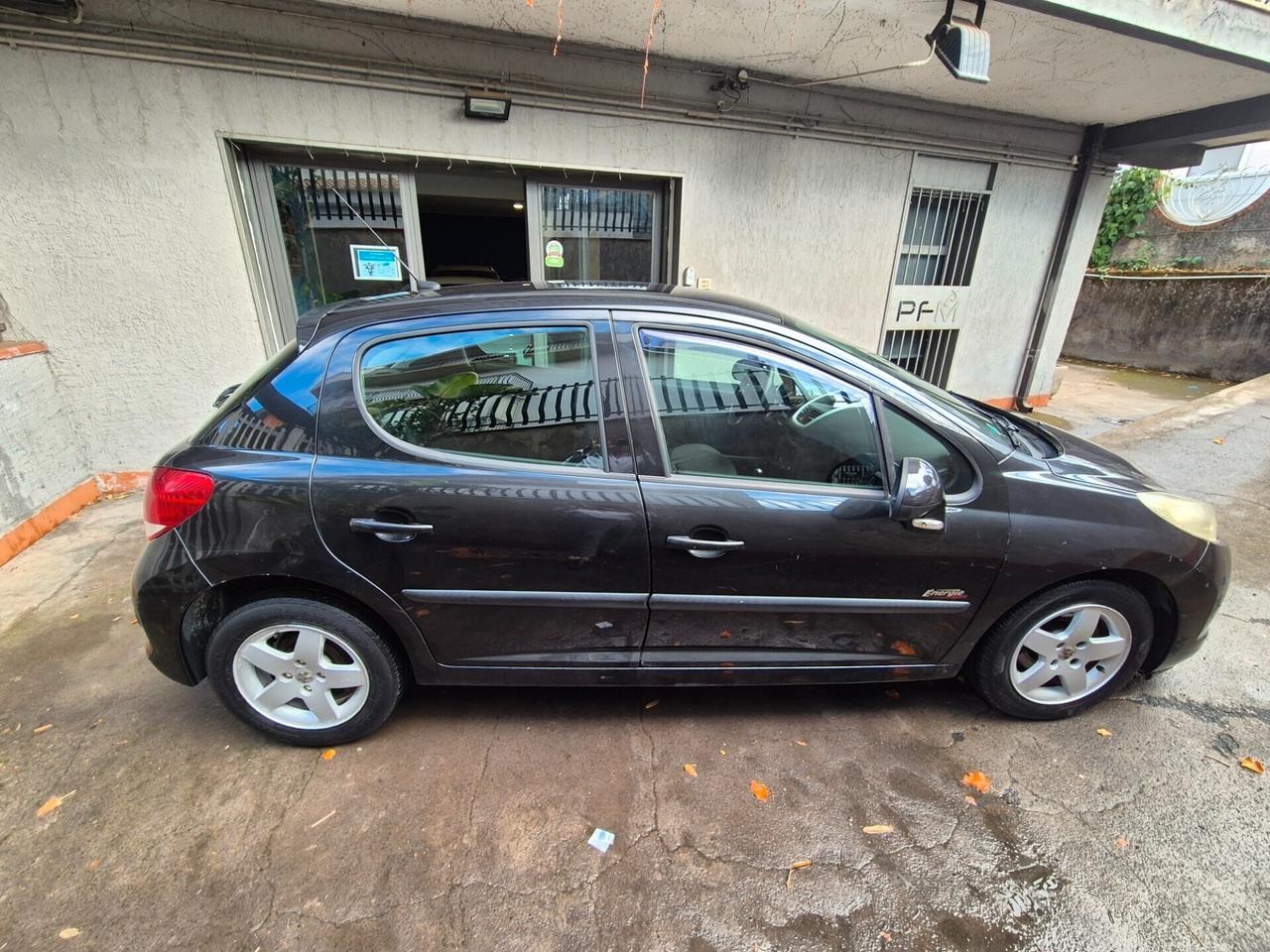 Peugeot 207 1.4 8V 75CV 5p. X Line ECO GPL