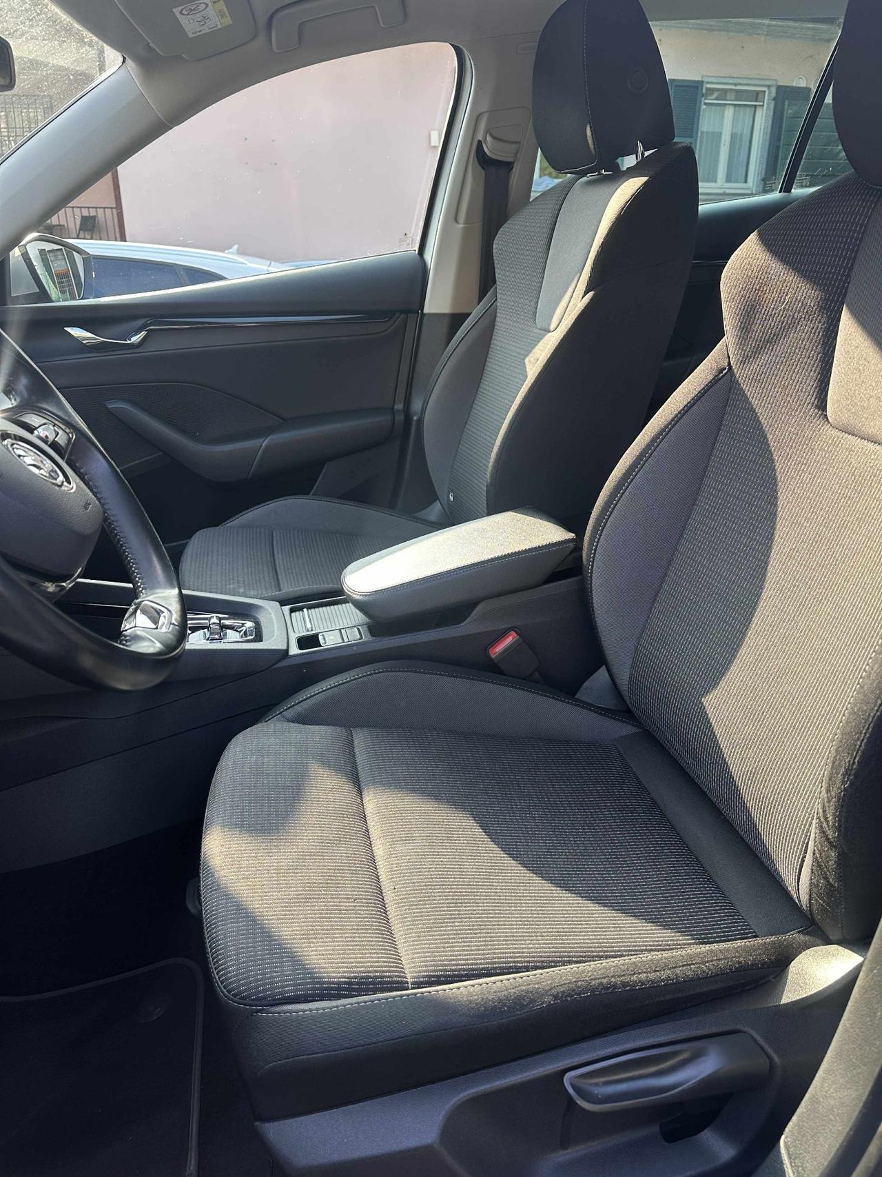 Skoda OCTAVIA 2.0 TDI EXECUTIVE KMCERT UNICOPR GARANZ