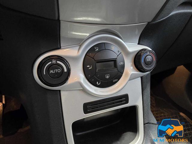 FORD Fiesta + 1.6 TDCi 95CV 5 porte