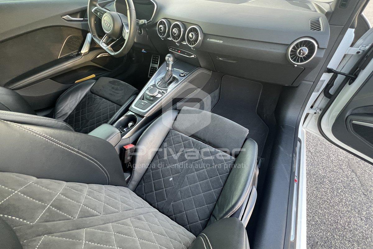 AUDI TT Coupé 40 TFSI S tronic
