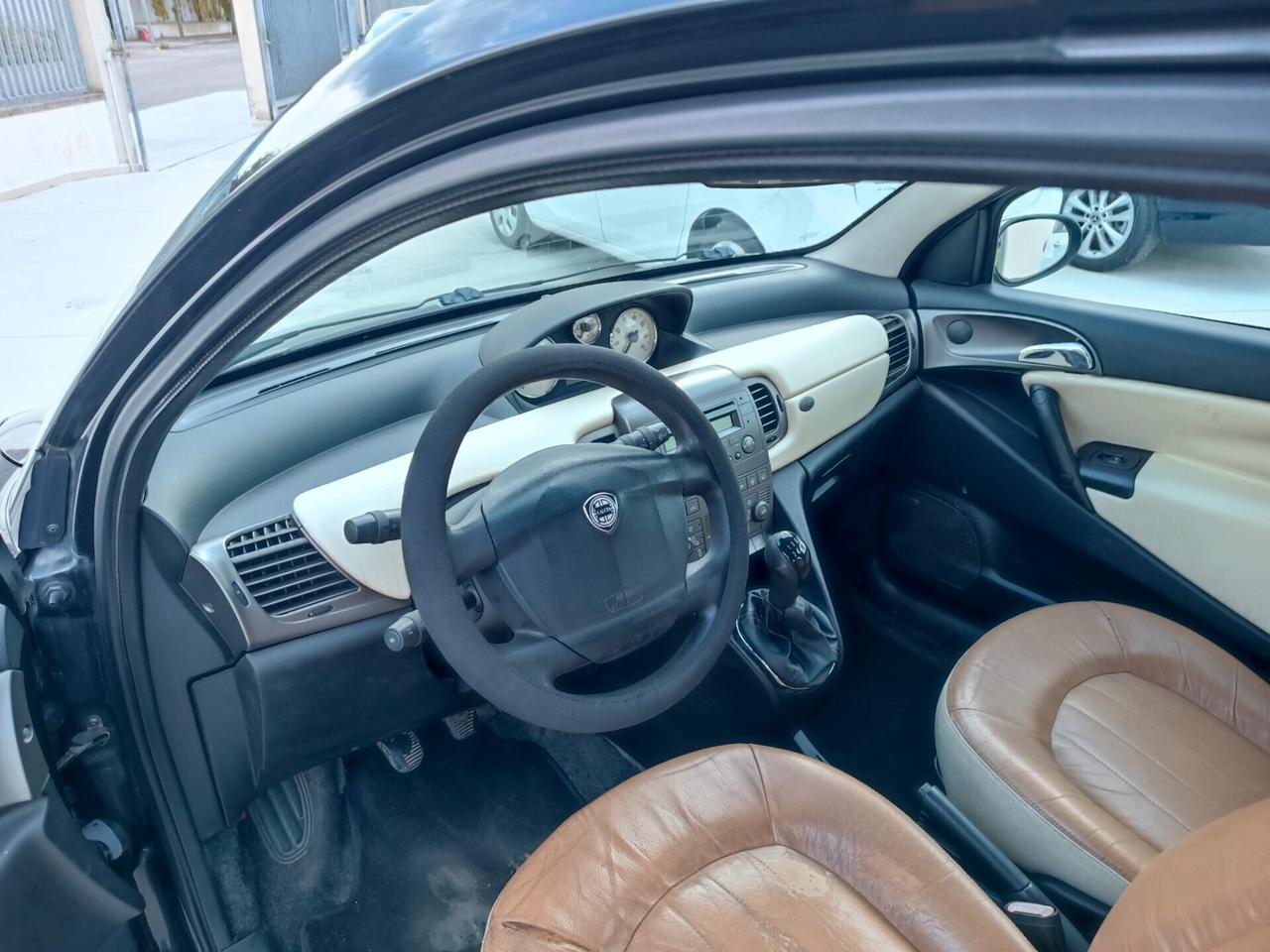 Lancia Ypsilon 1.3 Multijet Platino