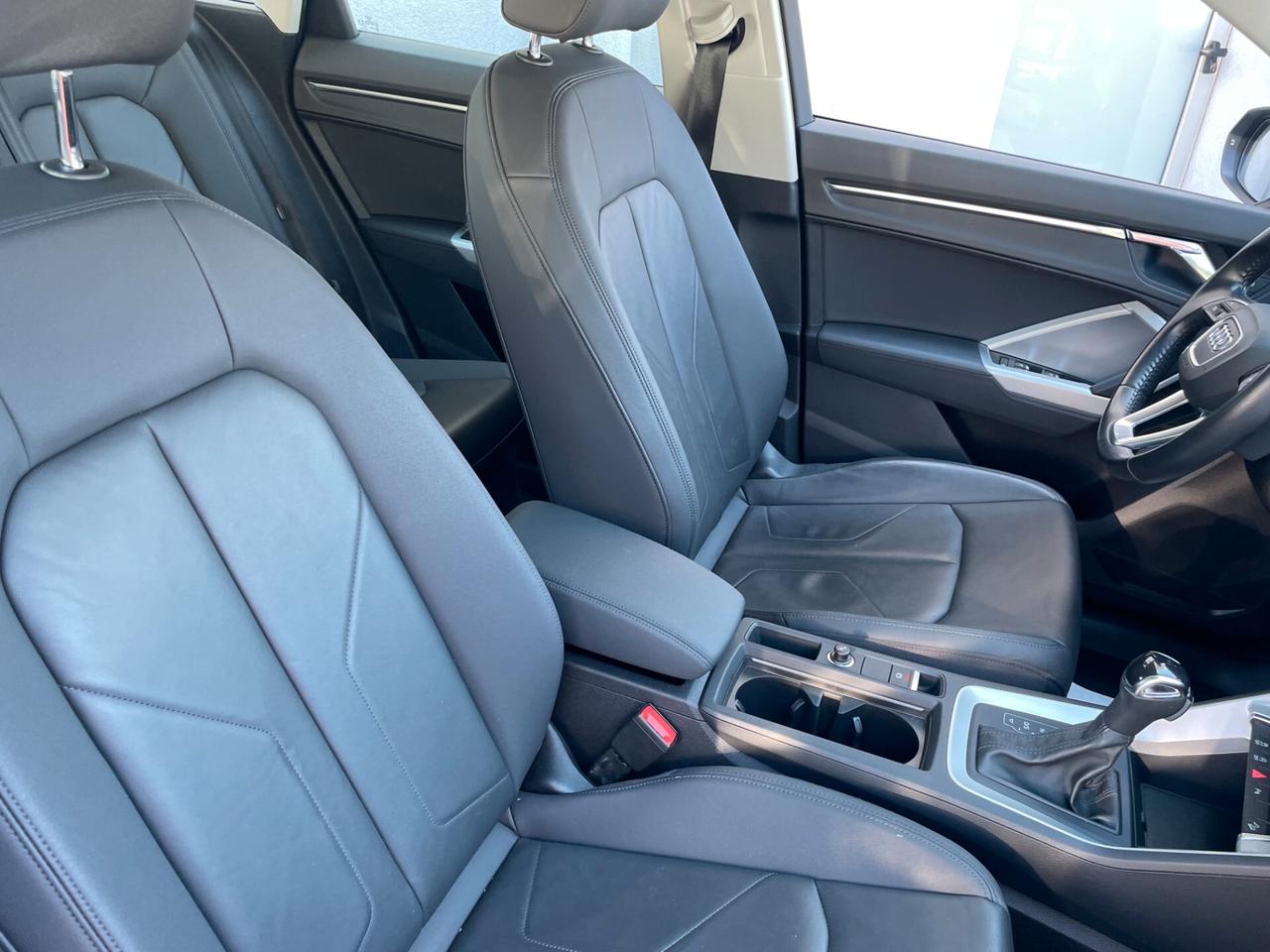 Audi Q3 40 TDI quattro S tronic Business