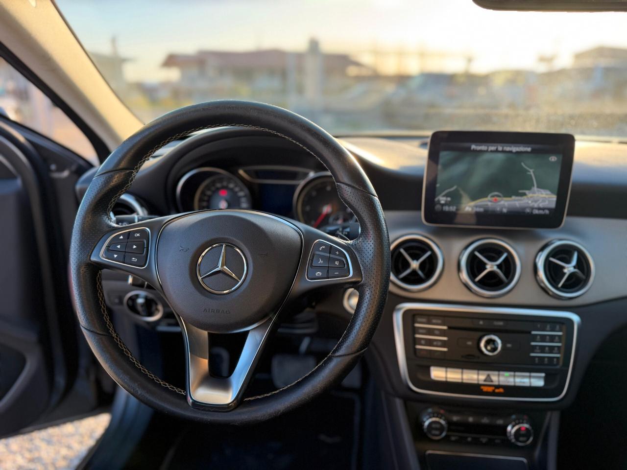Mercedes-benz GLA 200 d Automatic 4Matic Premium