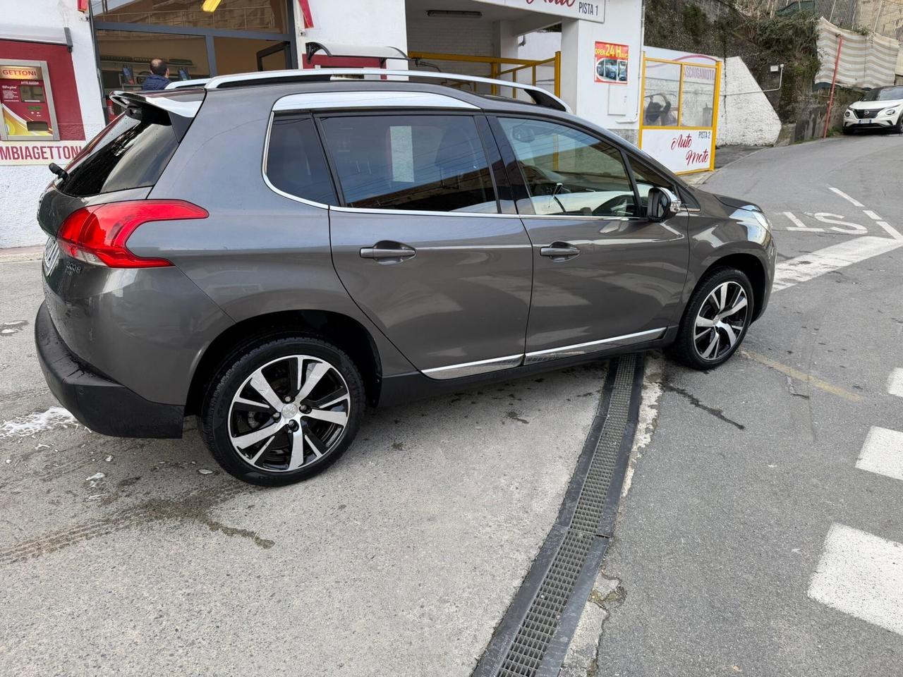 Peugeot 2008 1.6 e-HDi 92 CV Stop&Start Urban Cross