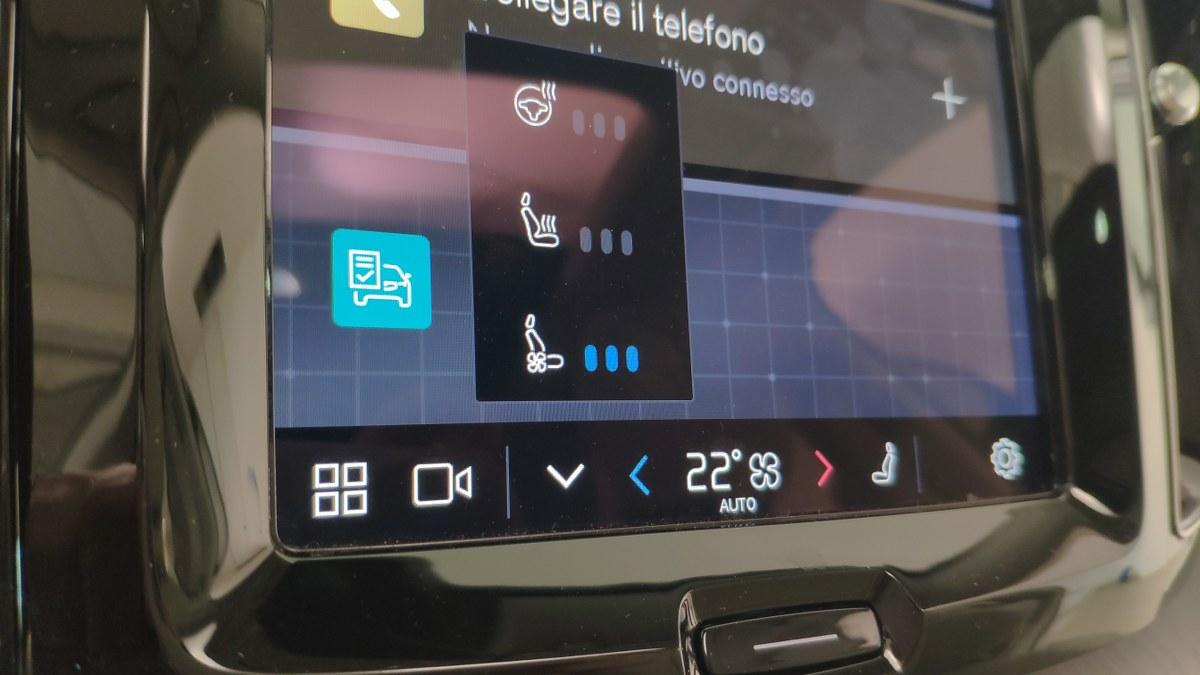 VOLVO Xc60 T6 Recharge Plug-In Hybrid Awd Aut. Ultimate Dark