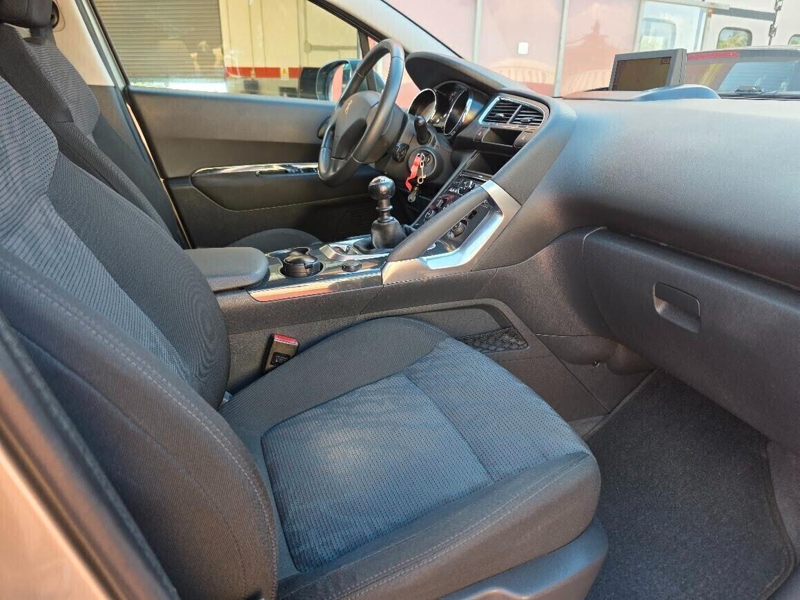 Peugeot 3008 1.6 HDi 110CV Premium
