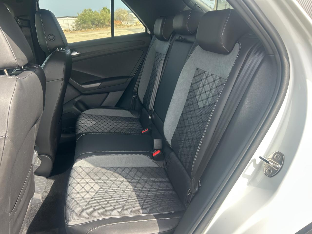 Volkswagen T-Roc 1.5 TSI ACT DSG R-Line Plus